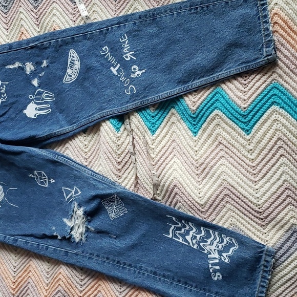 Zara slim fit Graffiti ripped jeans, mid-blue, size 31 - Picture 3 of 8